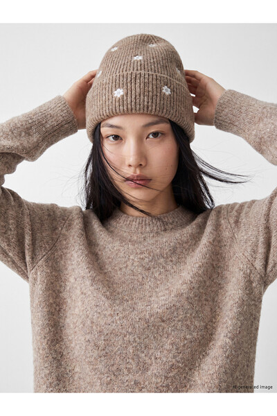 LC Waikiki Quality Pieces from Çelebi Store Women's Knitwear Beanie with Flor...