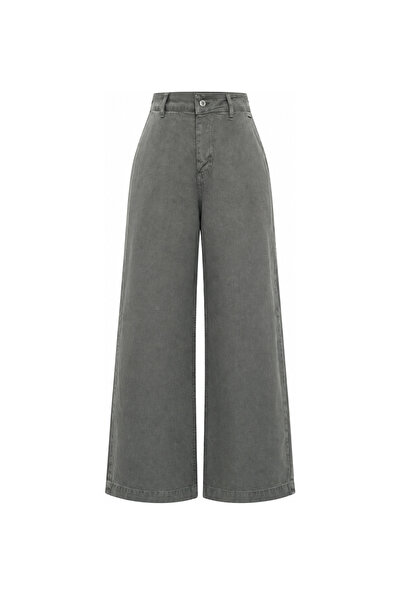 Özge Özgenç Soft Textured Wide Fit Pants