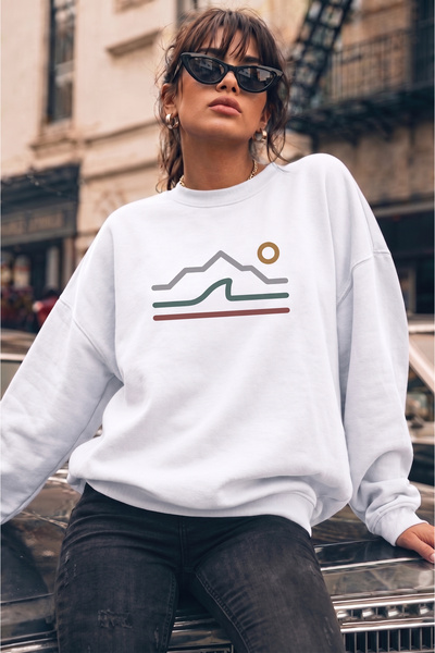 uyguntarz Unisex Striped Mountain Print Crew Neck Sweatshirt