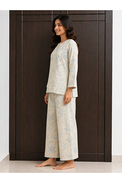 Devoiler Women’s Cream Floral Printed Pure Mul Cotton Co-Ord Set – Long Sleev...
