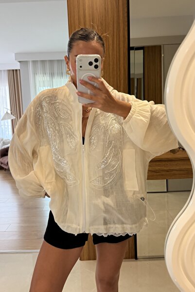 Gizem Ecemiş Potenty Ekru Taş İşlemeli Bel Lastikli Transparan Ceket