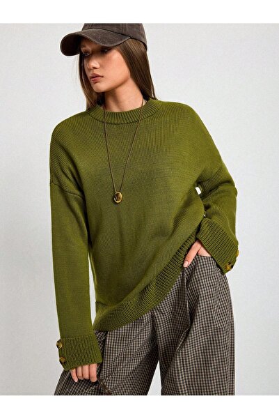 S.ÇLK Women's Crew Neck Oversize Drop Shoulder Cuff Buttoned Knitwear Sweater