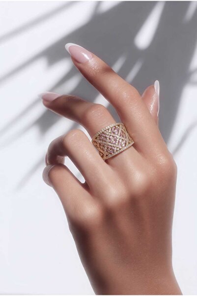 Generic Brand PINK QUEEN RING STAINLESS STEEL 14K GOLD PLATED