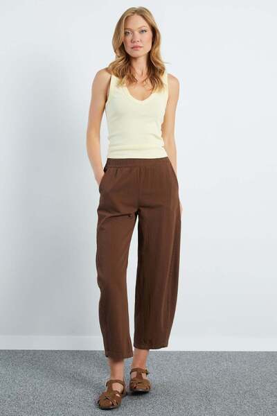 Fulla Moda Elastic Waist Pocket Gabardine Trousers