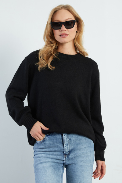 Fulla Moda Basic Crew Neck Casual Knit Sweater