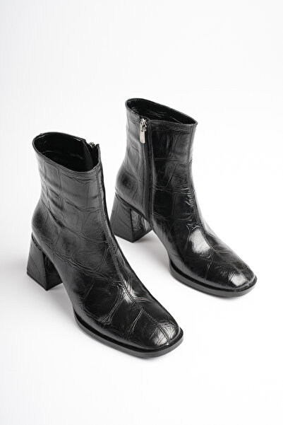 Griffa Shoes Women's Black Crocodile Printed Thick Heeled Boots & Booties