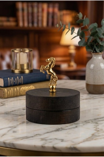 GİSVOL Ashtray with Wooden Horse Figure, Metal Decorative Gift with Lid, Tabletop Ashtray Dark Gold Horse