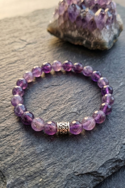 Generic Brand Venoria 8 mm Faceted Cut Amethyst Natural Stone Bracelet Purple...