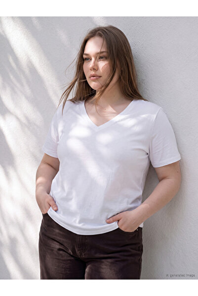 LC Waikiki Γυναικείο μπλουζάκι NEVAVM Plus Size 100% βαμβακερό με διαφορά στη...