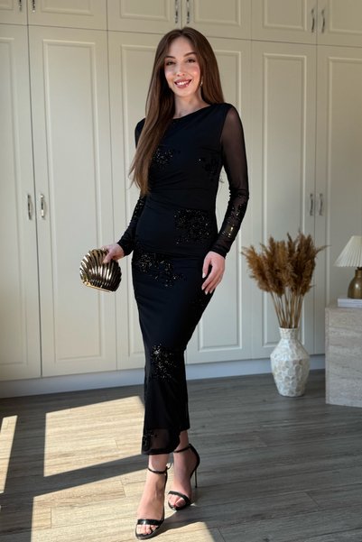Dilay Gökoğlu Butik فستان ميدي أنيق مزين بالترتر