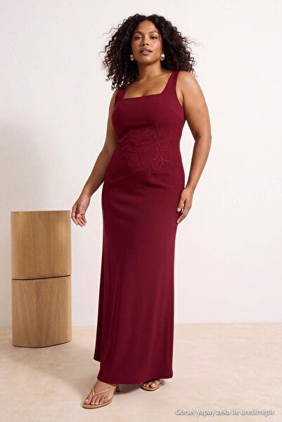 Trendyol Curve Burgunderfarbenes Finike gewebtes Kleid in Übergröße TBBSS26AH...