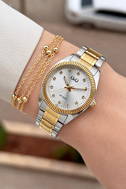 Q&Q Gold Metallic Color 30 mm Numeral Women's Wristwatch and Gift Bracelet
