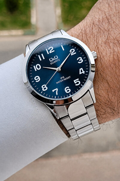 Q&Q Dial Navy Blue Strap Silver Color 40 mm Men's Wristwatch with Numbers