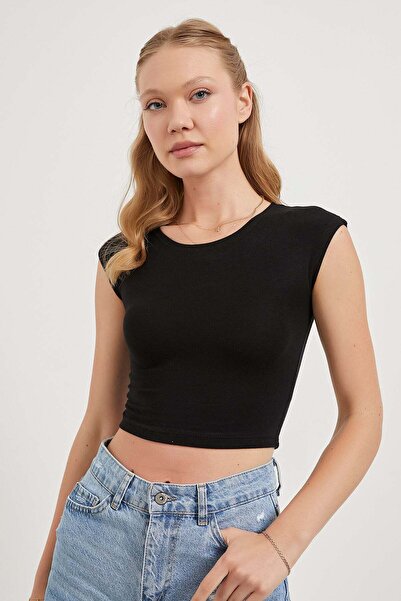 Arma Life Women's Crew Neck Short Sleeve Tight Black Crop Body