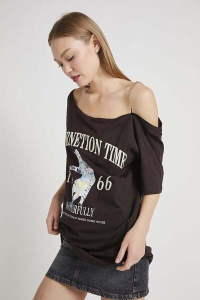 Arma Life Armalife 2325 Chain Detail Low Shoulder Printed Women's T-Shirt