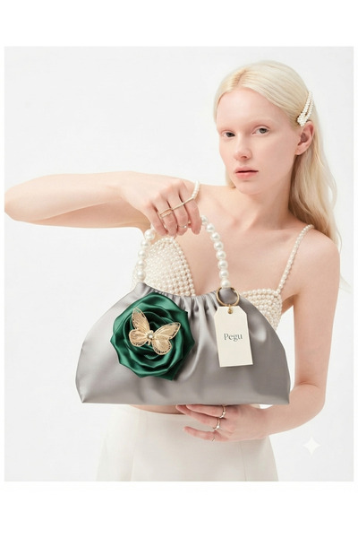 pegu baby collection СЕРИЯ ROYALE СИВА САТЕНЕНА ЧАНТА С ПЕРЛАНА ДРЪЖКА, С ПЛИ...