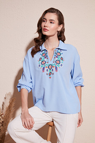 Lela Pamuklu Regular Fit Nakış İşlemeli Bluz  BLUZ 611BZ0181