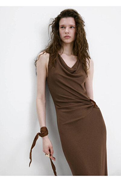 MANGO Woman Yanı drape büzgülü elbise