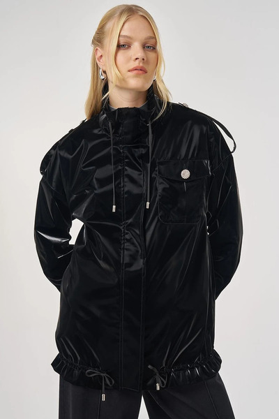 Kayra Shiny Looking Mock Neck Jacket Black