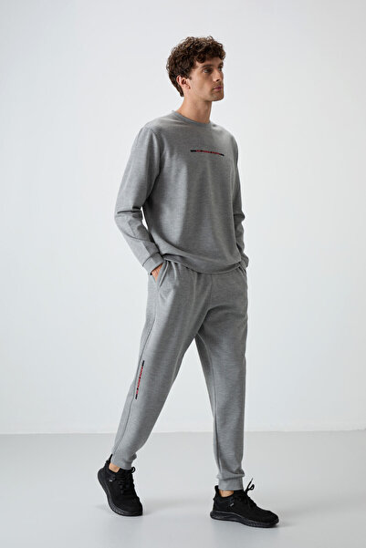 AIR JONES Gray Melange Cotton Thick Soft Textured Comfort Fit Printed Men's T...