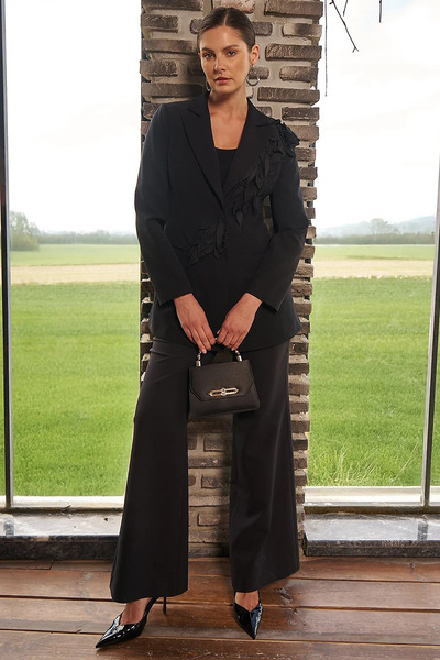 Kayra Embroidered Double Set Black