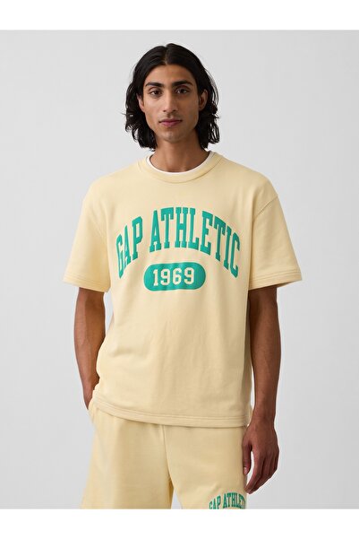 GAP Erkek Sarı Relaxed Fransız Havlu Kumaş Grafik Baskılı T-Shirt