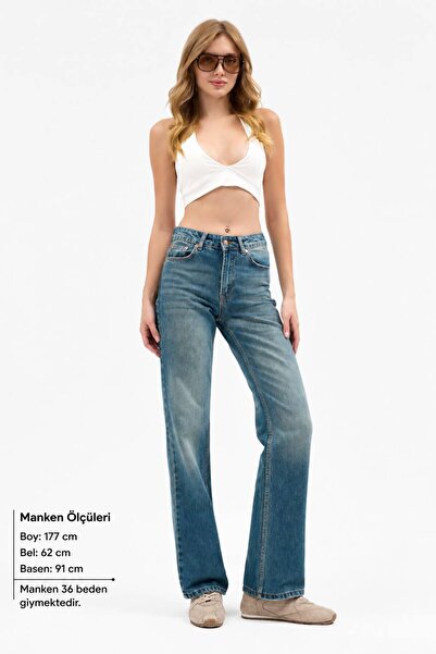 Ucajean UCA JEANS Kadın Açık Mavi Eskitme Yıkamalı Straight Jean Pantolon
