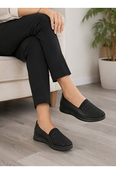 CookaShoes أحذية نسائية مريحة مزينة بالأحجار - أحذية كاجوال بتفاصيل أنيقة - م...
