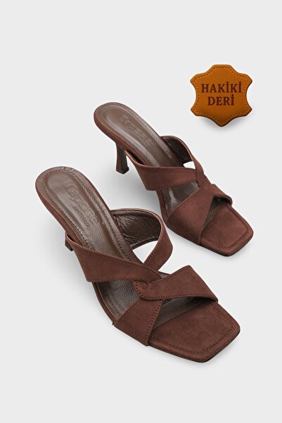 Capone Outfitters Sissy Genuine Leather Lined Blunt Toe Cross-Strapped Medium...