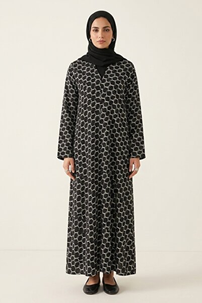 AMA Apparel Women's Black and White Geometric Print V-Neck Abaya - Rania | Mo...