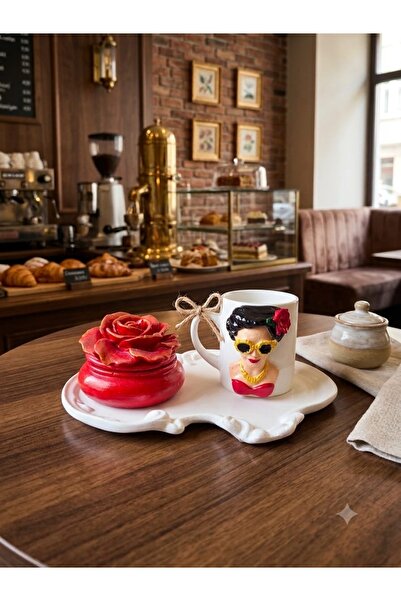 Dekor köşesi Special Design 3D Woman Figure (with Glasses and Rose) Cup and S...