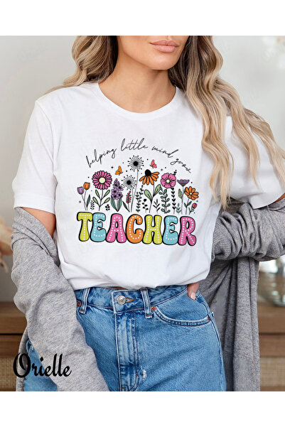 Orielle Relaxed Silhouette Teacher Help t-shirt