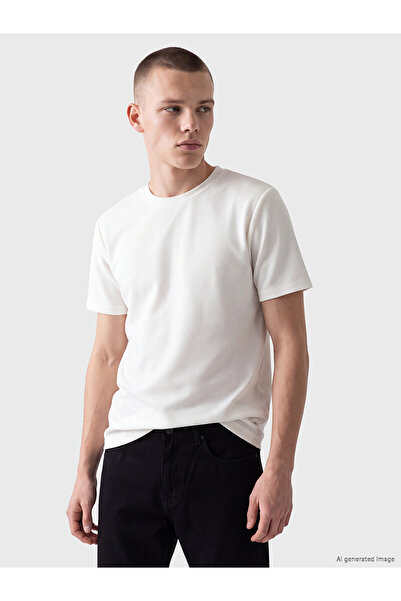 LC Waikiki Nevavm Oval Collar 100% Cotton Men's T-Shirt with Difference