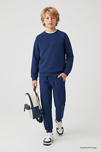 TOMMY LIFE طقم بدلة رياضية للأولاد من Parlament Standard Fit مع تفاصيل خياطة ...