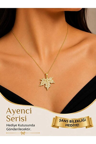 Ayenci Women's Necklace with Maple Leaf Figure