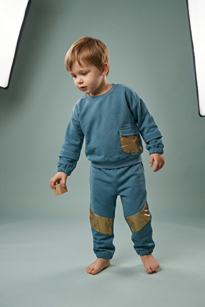 zumino Boy's Shiny Pocket Detailed Elastic Cuffed Tracksuit Set