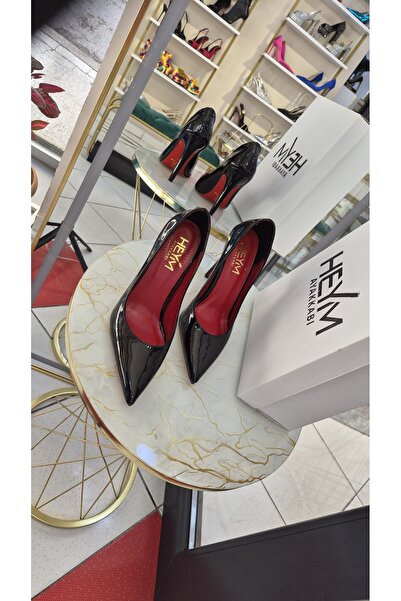 Kadın Siyah Rugan Kırmızı Taban Stiletto