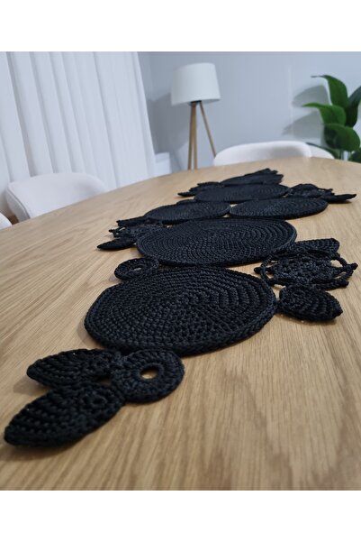 Siyah Makrome El Örgüsü Masa Runner 120x45 cm - Modern Motifli Konsol ve Masa Örtüsü