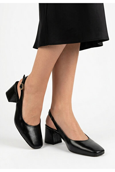 Lavish Gold Pono Black Patent Leather Heeled Shoes