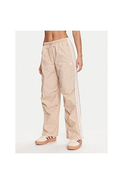 adidas Pantaloni de trening pentru femei IY7252 Bej
