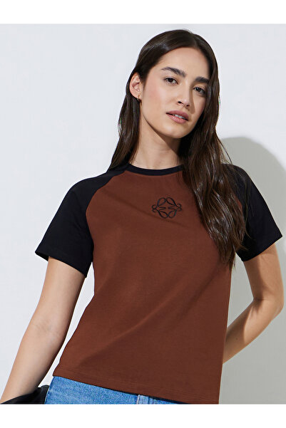 Styli Color Block Badge Embroidered Cotton Regular Fit T-Shirt