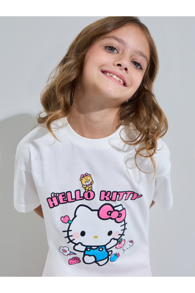 Styli Girls Off White Hello Kitty Print Oversized T-Shirt