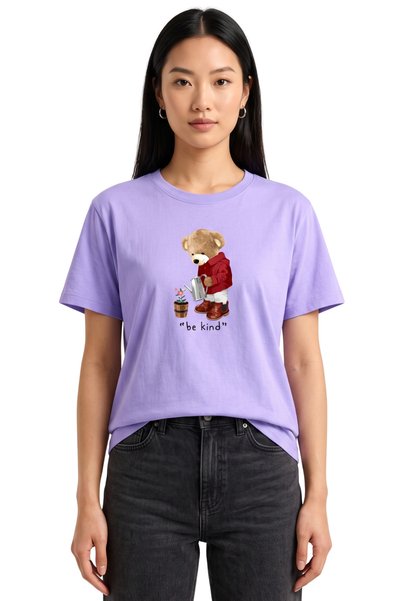 DK DAKSEL Γυναικείο μπλουζάκι με στάμπα Lila Be Kind Teddy Bear, 100% βαμβάκι...