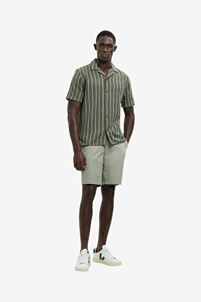 French Connection Men's Beetle Green/White Ss Open Weave Holiday Shirt
