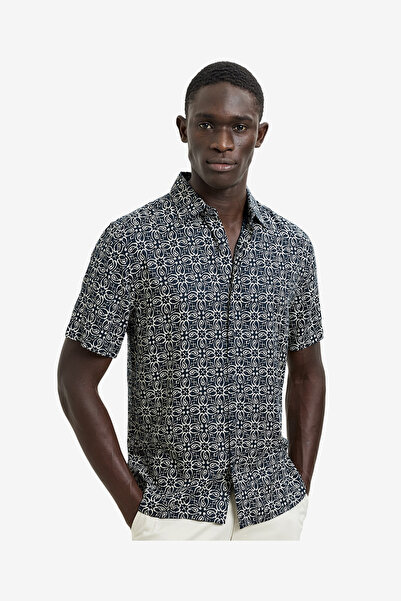 French Connection Men's Navy/Cream White Ss Print Shirt