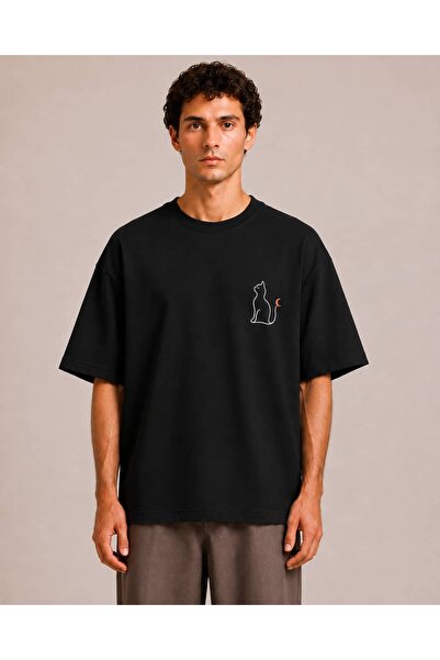 CANMODA Black Oversize Minimal Moon Tail Cat Printed Design T-Shirt