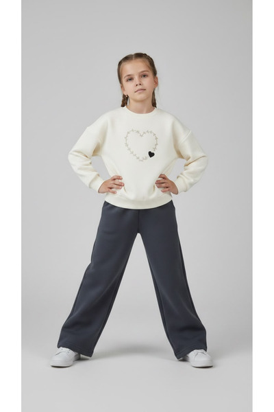 Generic Brand Girl's Heart Embroidered Tracksuit Set, 3 Thread Embroidered To...