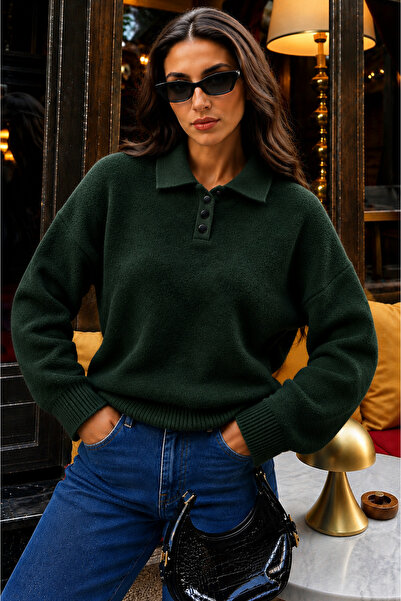 EGEMS Women's Shirt Collar Buttoned Sweater with Beard Thread Detail