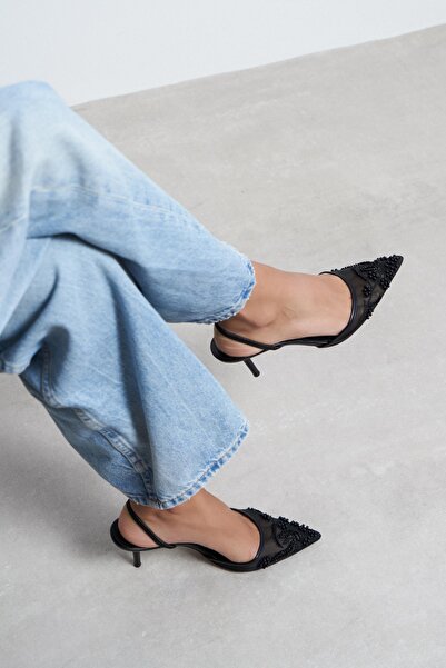 NİŞANTAŞI SHOES حذاء نسائي بكعب عالٍ من الشبك الأسود اللامع ومزين بالخرز ومقد...