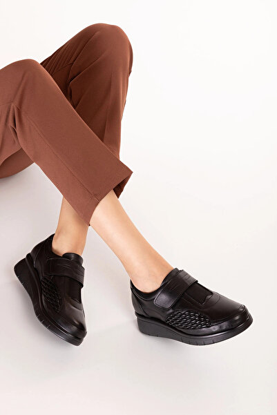 Gondol Genuine Leather Bone Protrusion Special Padded Heel Casual Shoes Nhr.1...